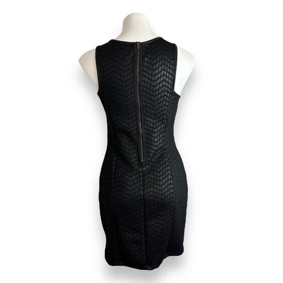 MONTEAU Dress Sz L Black Bodycon Sheath Textured Basketweave Chevron Mini LBD - Picture 3 of 12